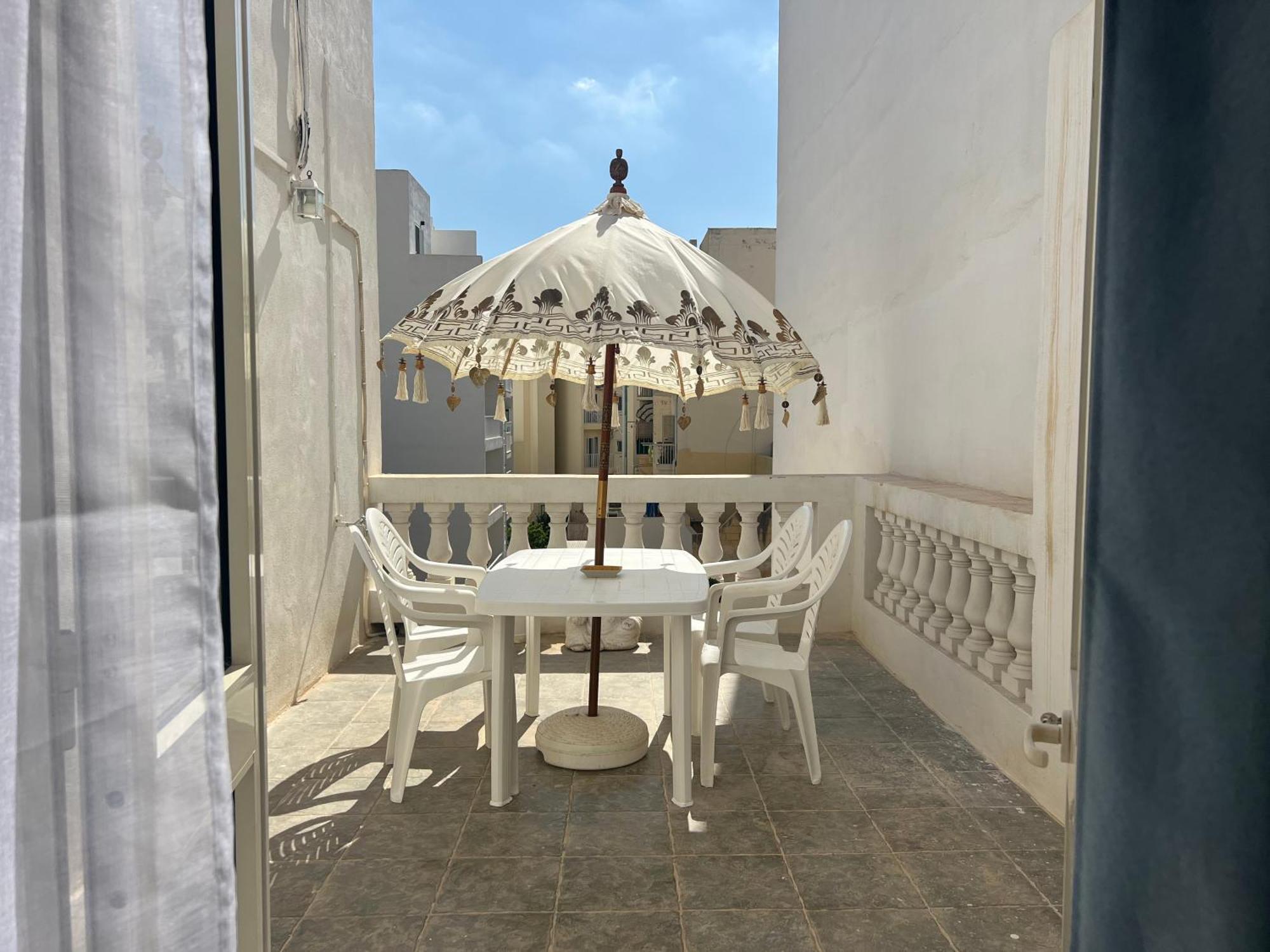 Penthouse By The Sea Apartment Sliema Exterior foto